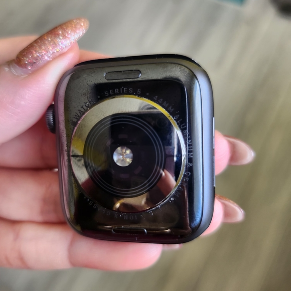 Apple Watch Series 5 - Picture 5 of 16